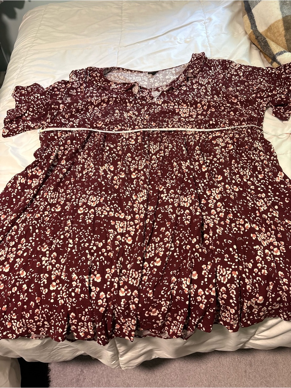 Torrid Burgundy Floral Ruffle V-Neck Dress Size 4x - Picture 5 of 7